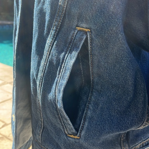 Vintage Yellowstone  Wrangler Oversized Jean Jacket - Picture 13 of 17